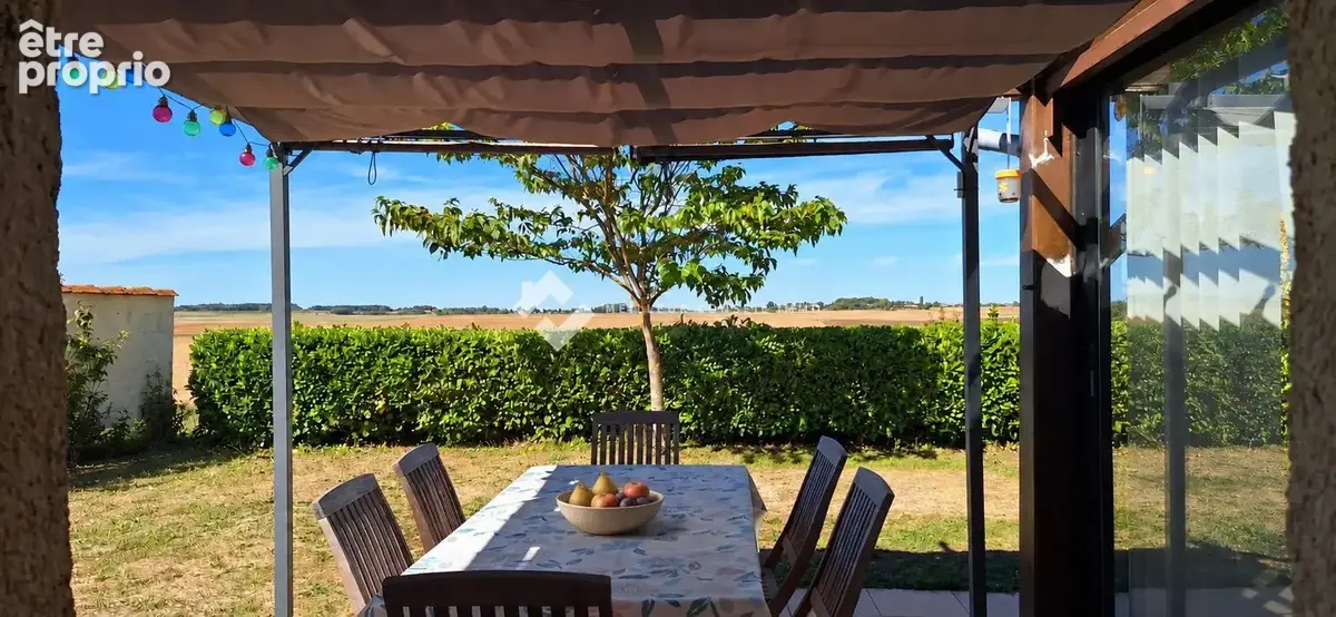 Photo Maison à Neuville-De-Poitou au prix de 196 000€