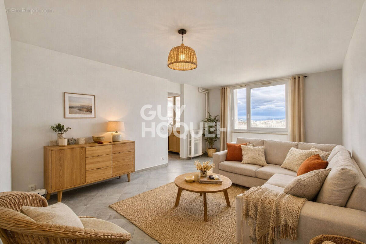 Appartement à LYON-8E