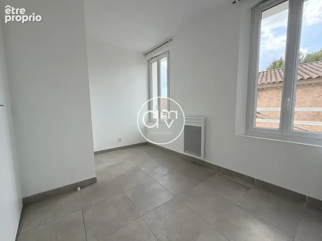 Appartement T3 rénové - Centre ville - photo 8