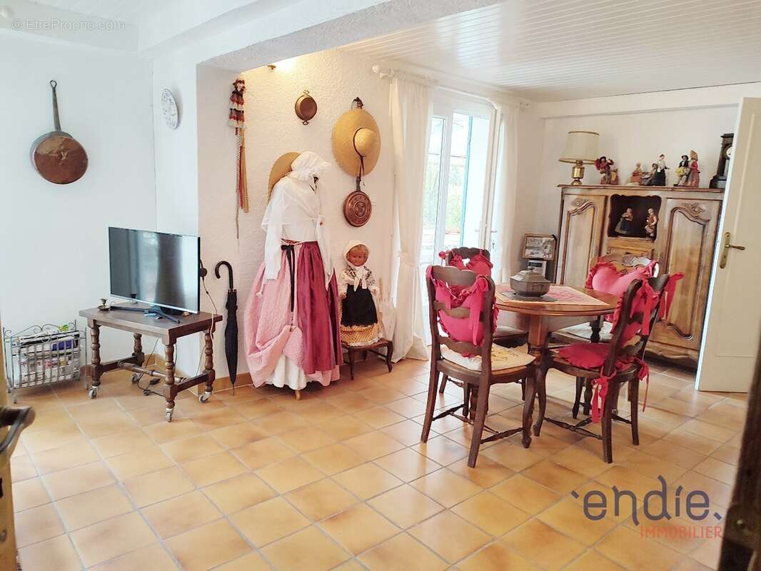 Maison à LORGUES