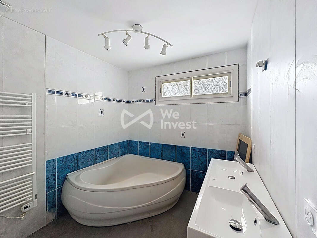 Maison 140 m² à Narcastet  - photo 7