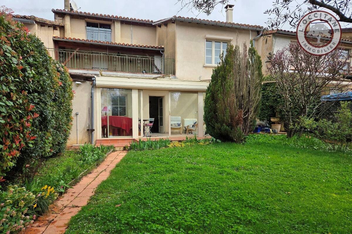 Maison à MAUVEZIN