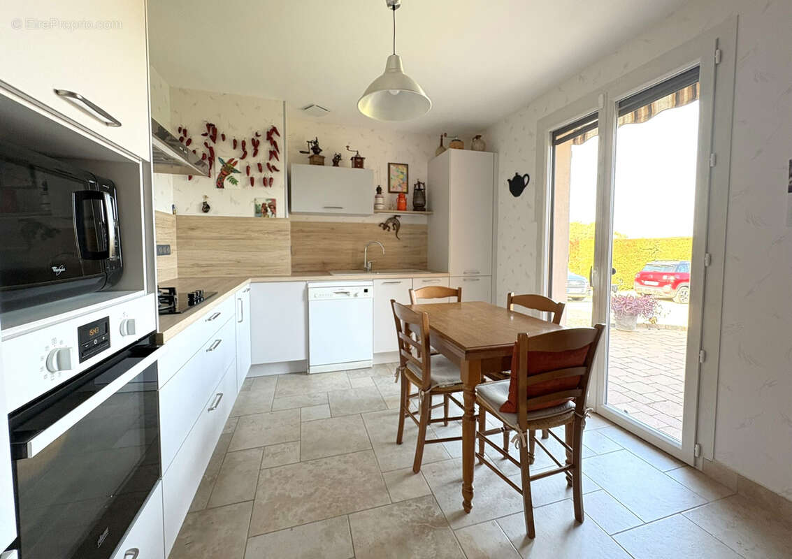 Maison à VILLARS-LES-DOMBES