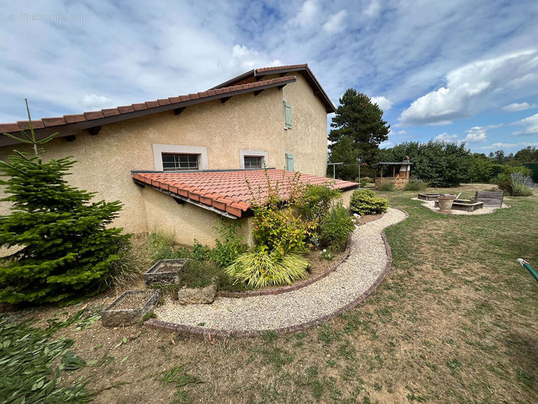 Maison à SAINT-ROMAIN-EN-GAL