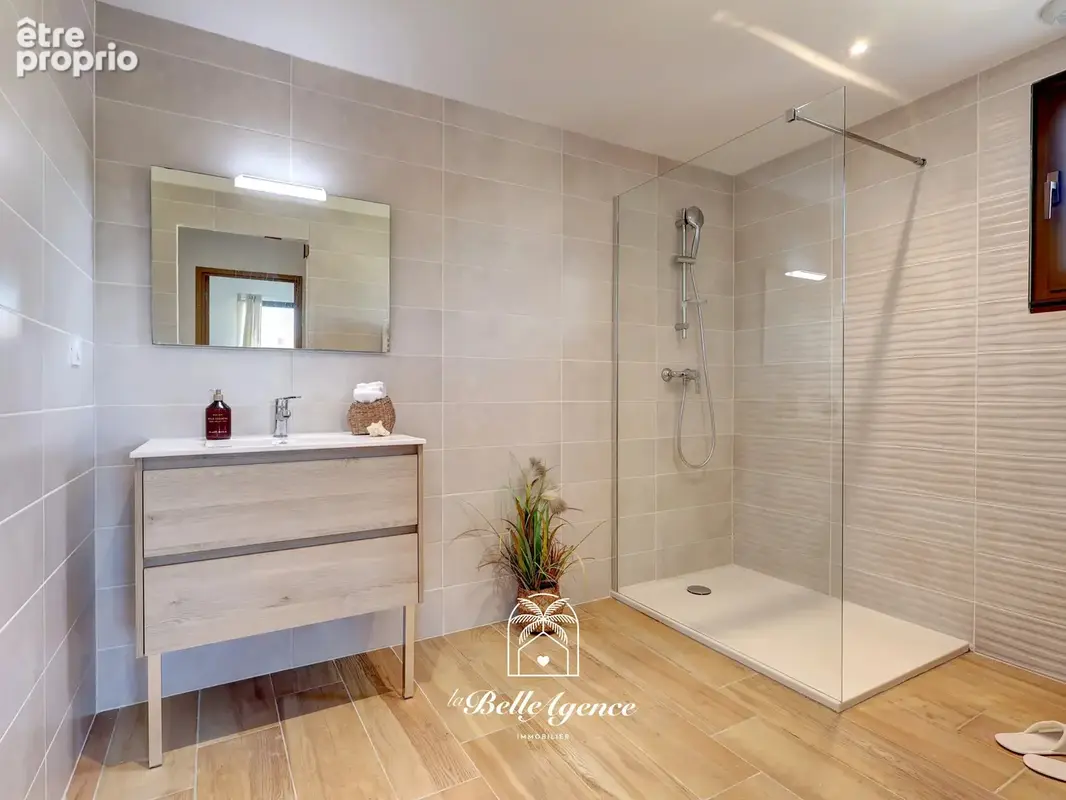 St Laurent du Var 4P 132m² - Coup de coeur - "Jade" - photo 14