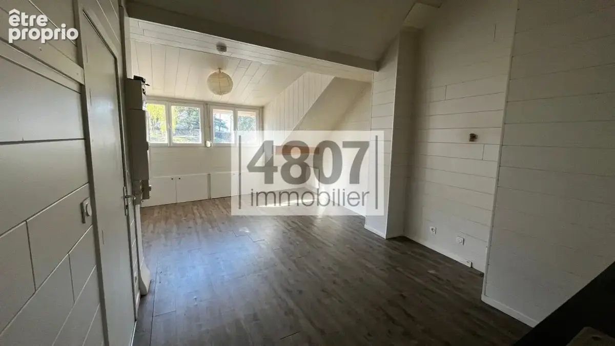 Appartement à SAINT-JULIEN-EN-GENEVOIS