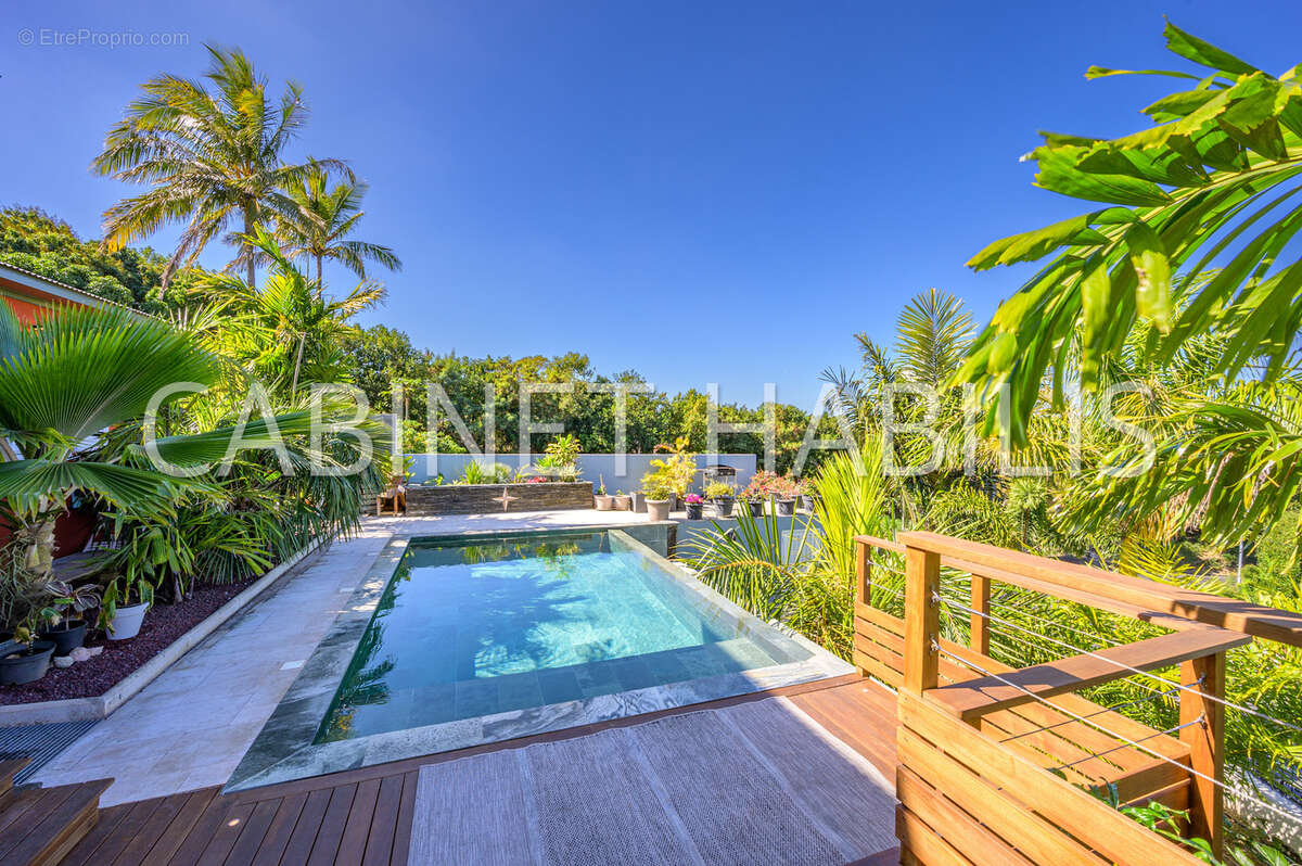 A VENDRE -VILLA T6  224.40 m2 environ - ENTRE-DEUX - 690 000 € - photo 8