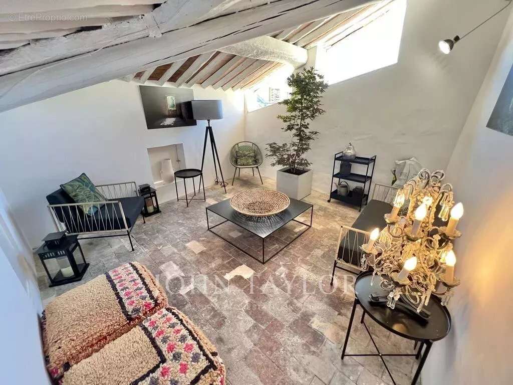 Appartement à LOURMARIN