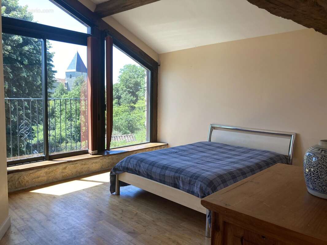 Maison à FONTENILLE