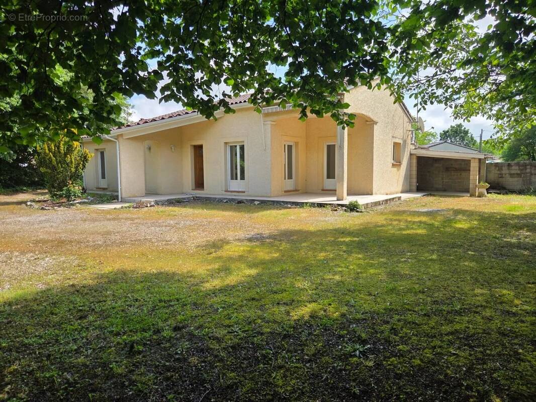Maison à MONTEILS