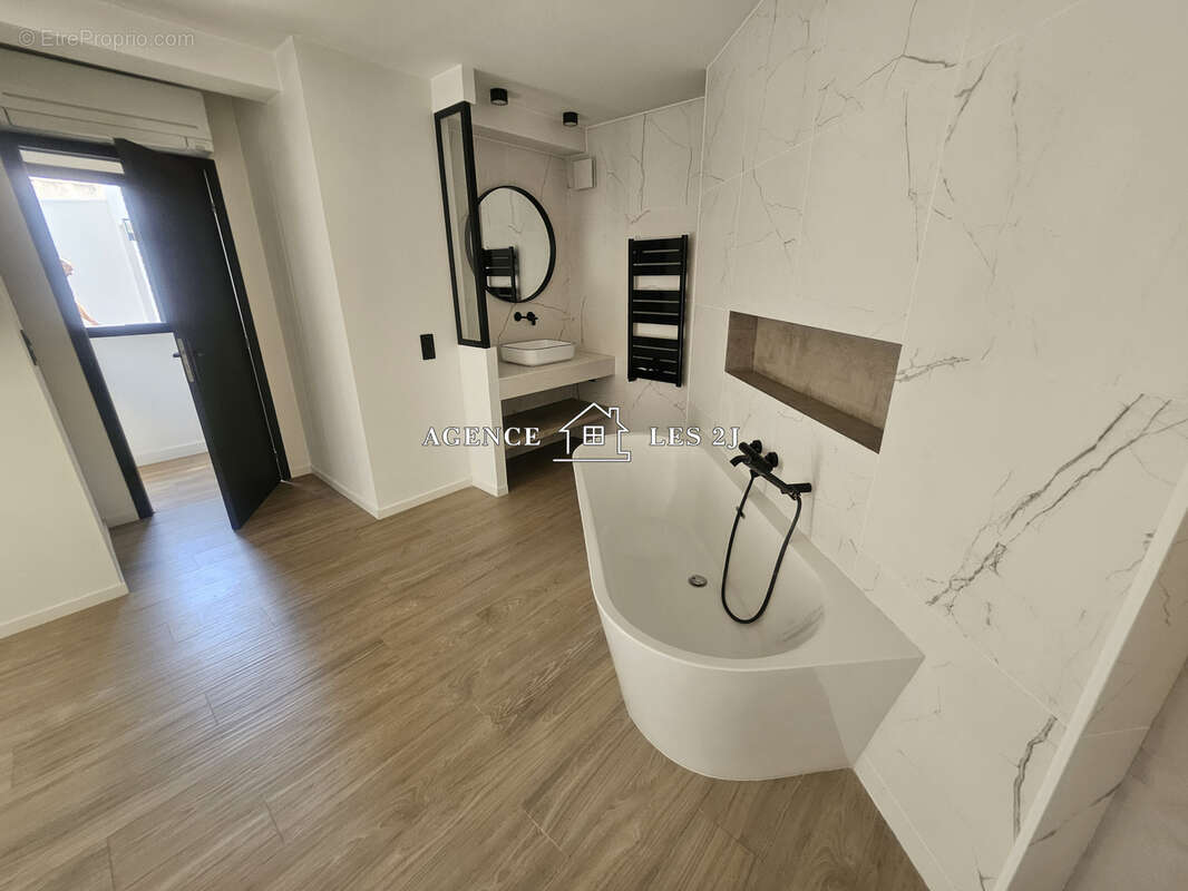 EXCLUSIVITÉ   Maison de plain-pied avec patio   Beaumont 13012 - photo 5