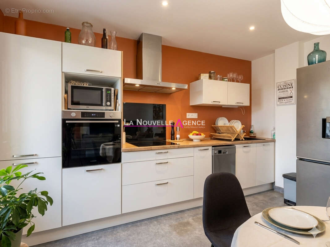 Grand appartement en rez de chaussee avec jardinet - photo 4