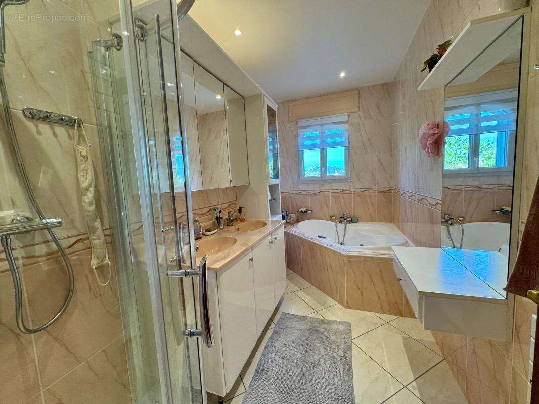 Maison à SAINT-RAPHAEL