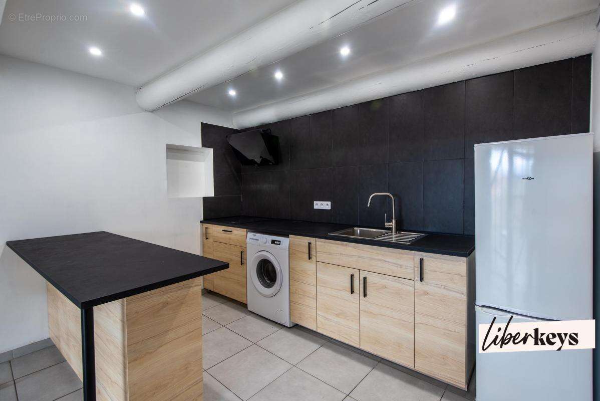 Appartement à L'ISLE-SUR-LA-SORGUE