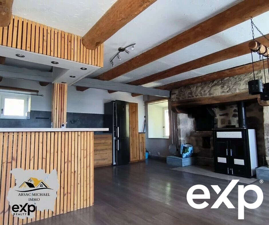 Maison à VERNET-LA-VARENNE