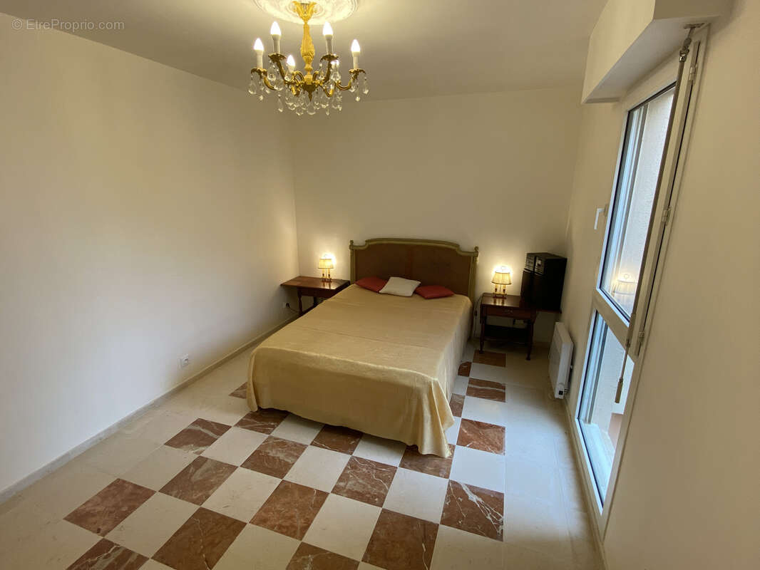 Appartement à LE CANNET