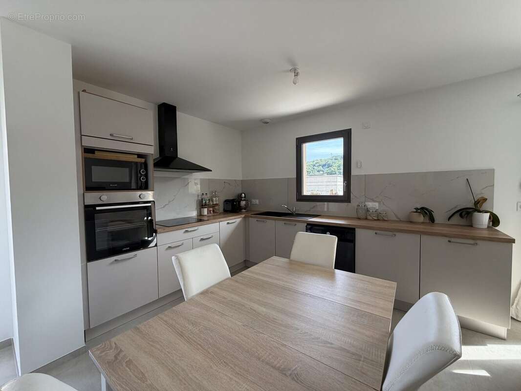 Appartement 63 m² à Renage  - photo 3