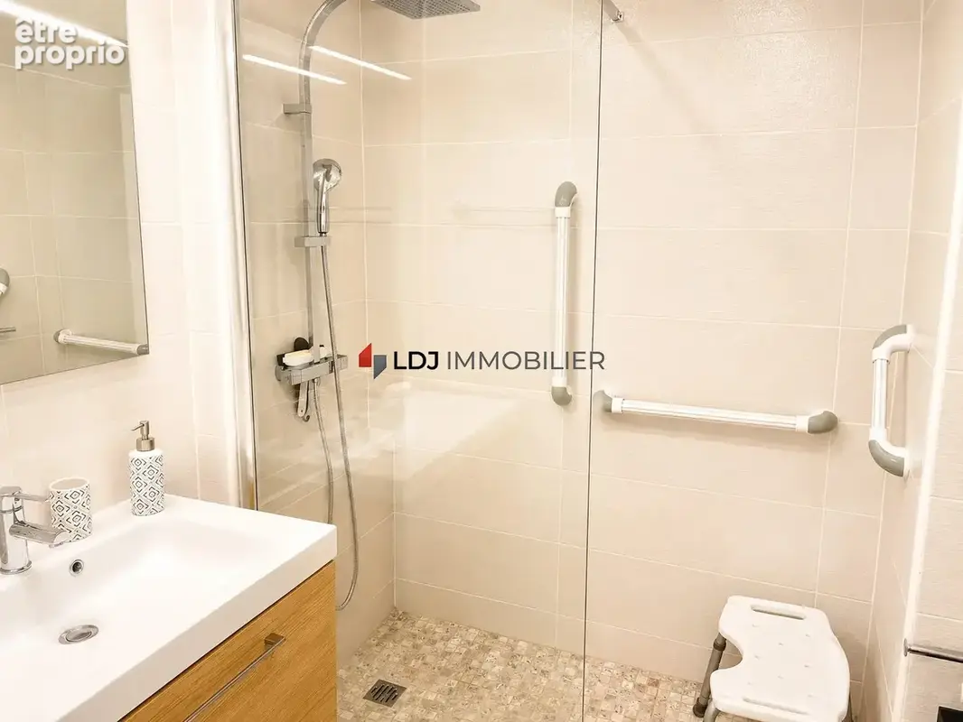 Appartement 1 pièce 27 m² à vendre à Amelie-Les-Bains-Palalda (66110) - photo 6
