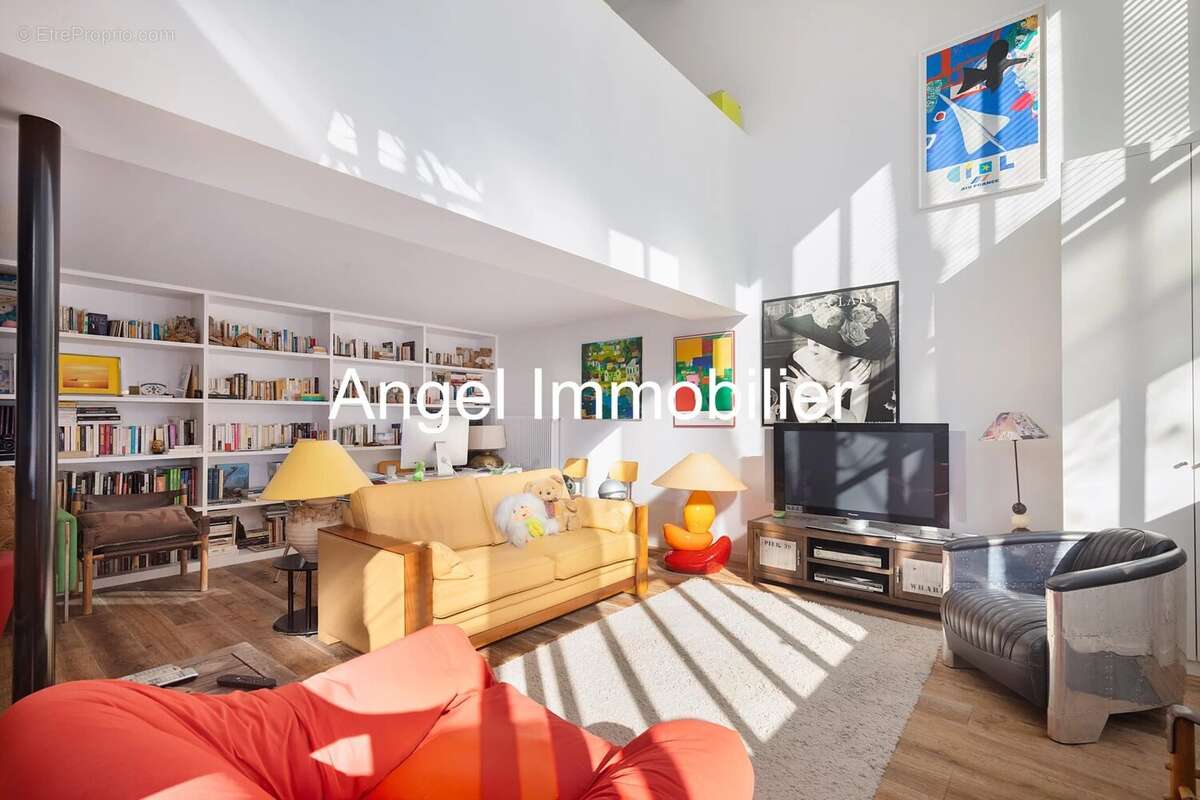 Appartement à PARIS-14E