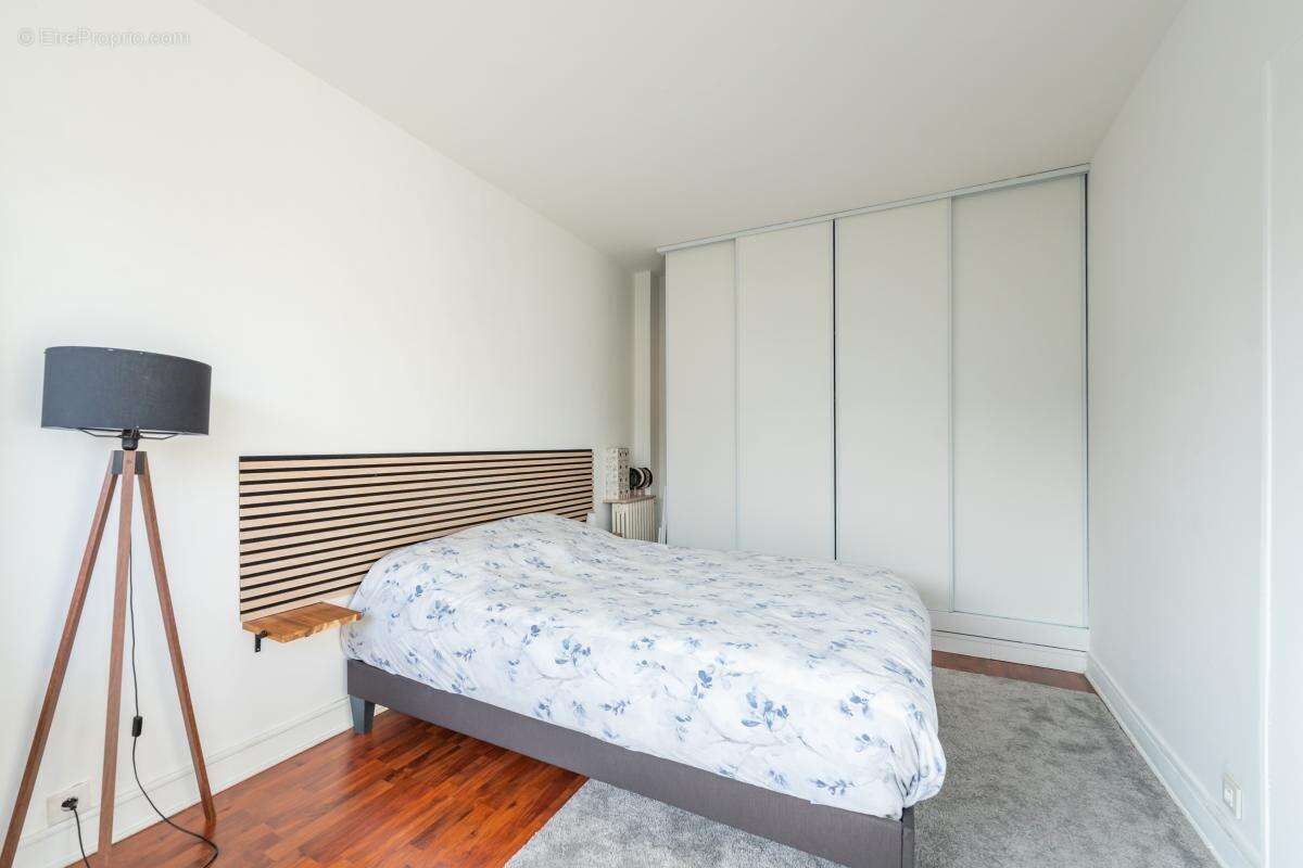 Appartement à SURESNES