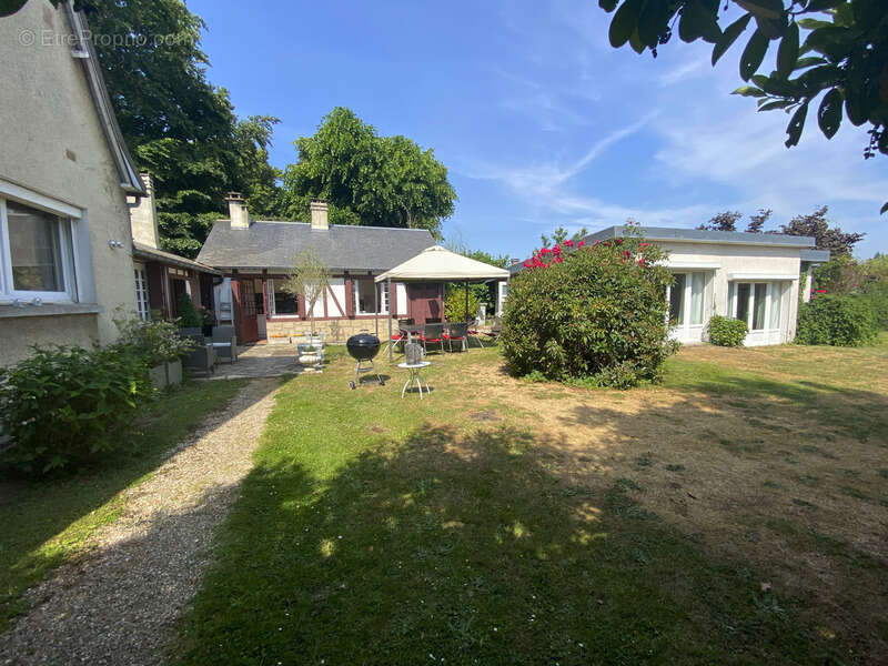 Maison à LA SAUSSAYE