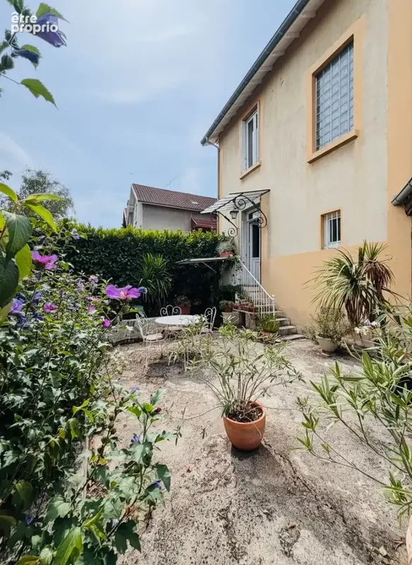 Oullins / quartier bussière - adorable maison avec jardin, garage et potentiel d'agrandissement - photo 3