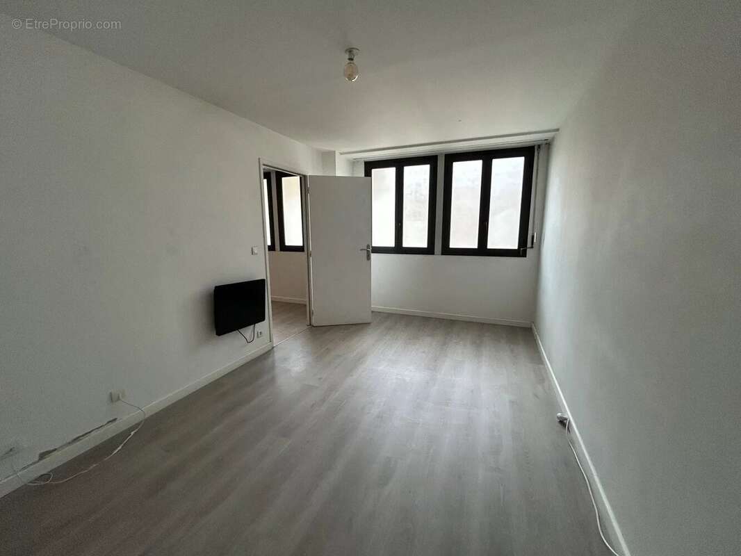 Appartement à MARSEILLE-6E
