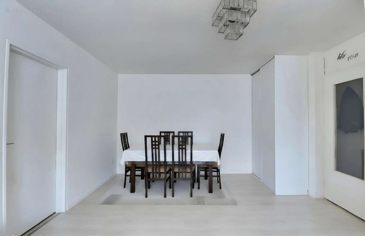 Appartement à AUBERGENVILLE
