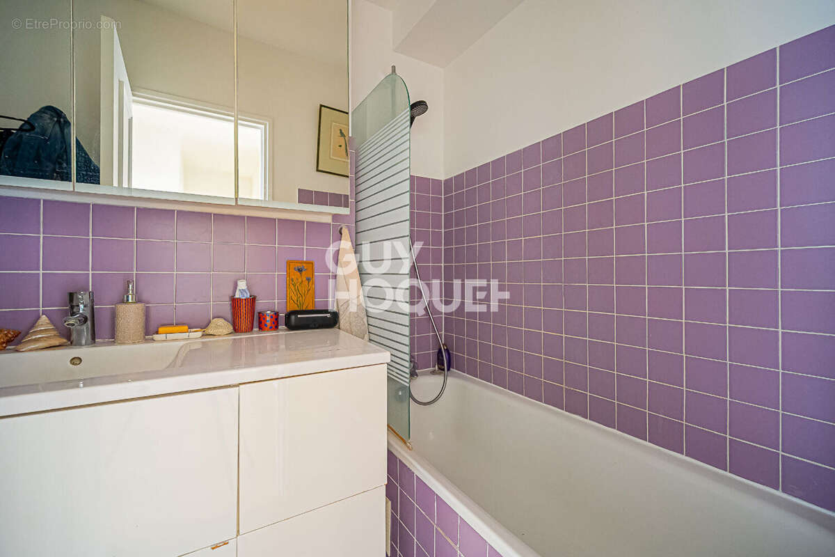 Appartement à PARIS-12E
