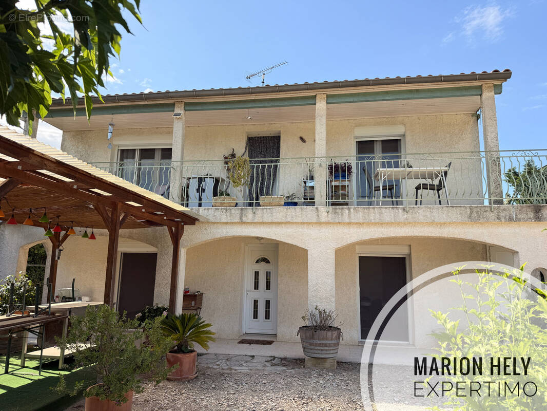 Plusieurs possibilités pour cette grande et belle maison - photo 3