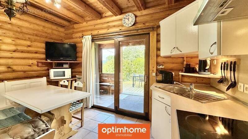 EXCLUSIVITÉ – Chalet fuste (rondins) meublé – 46 m² – Terrain 1 500 m² – Basse-sur-le-Rupt – Hautes-Vosges - photo 4