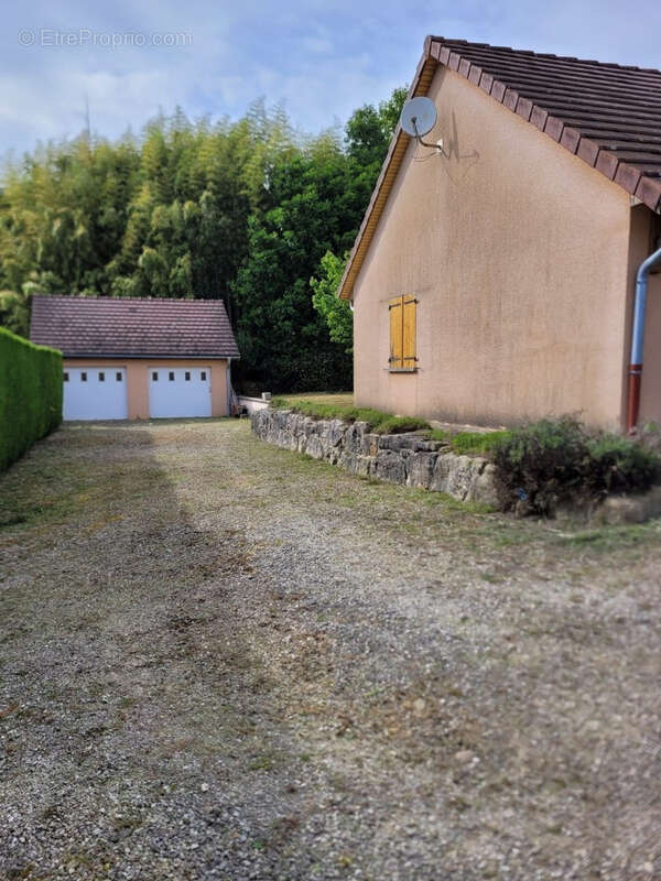 Maison à BLETTERANS