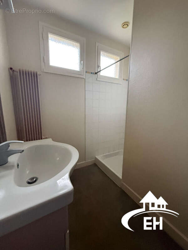 Maison à SAINTE-GAUBURGE-SAINTE-COLOMBE