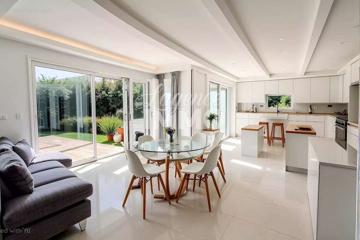 Maison à SAINT-JORIOZ