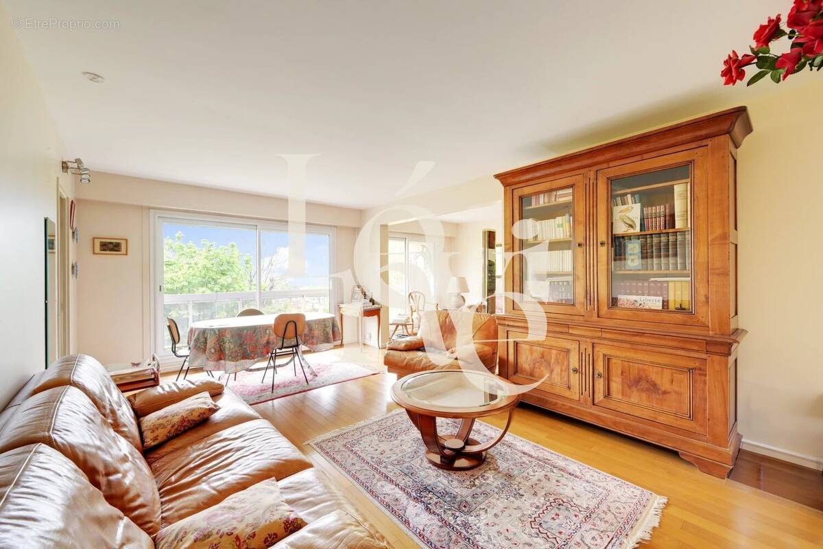 Appartement à PARIS-12E