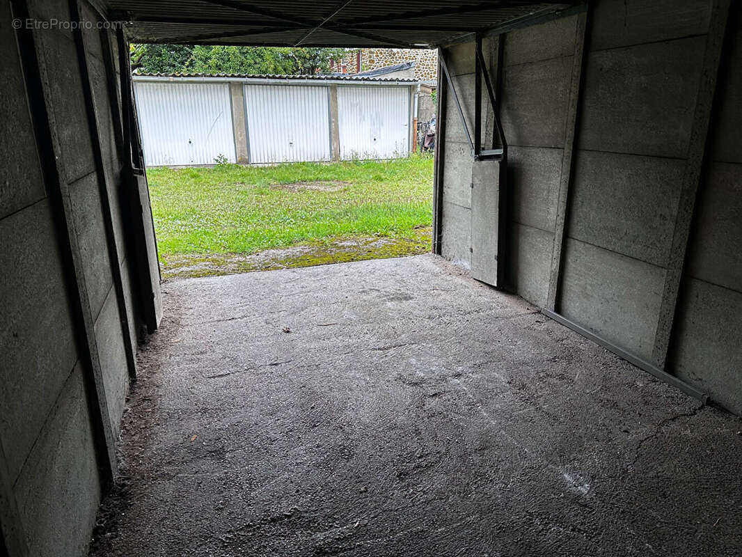 Parking à NOISY-LE-SEC