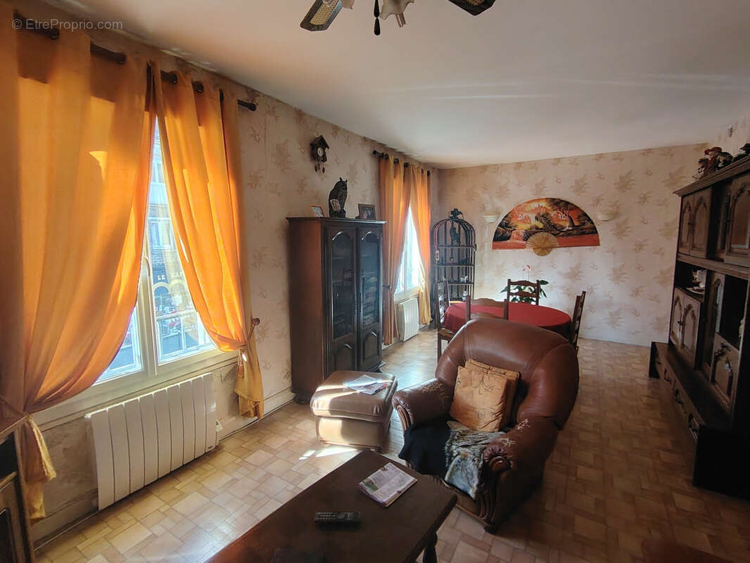 Appartement à THURY-HARCOURT