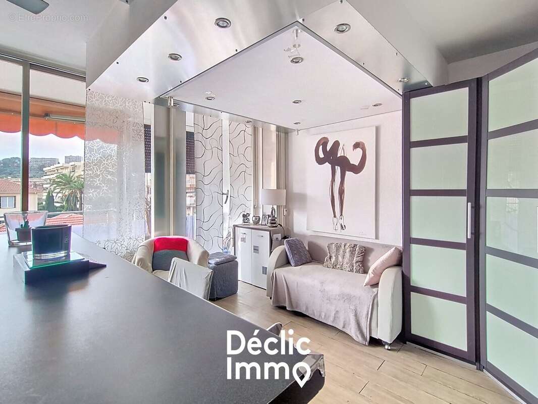 Appartement à ROQUEBRUNE-CAP-MARTIN