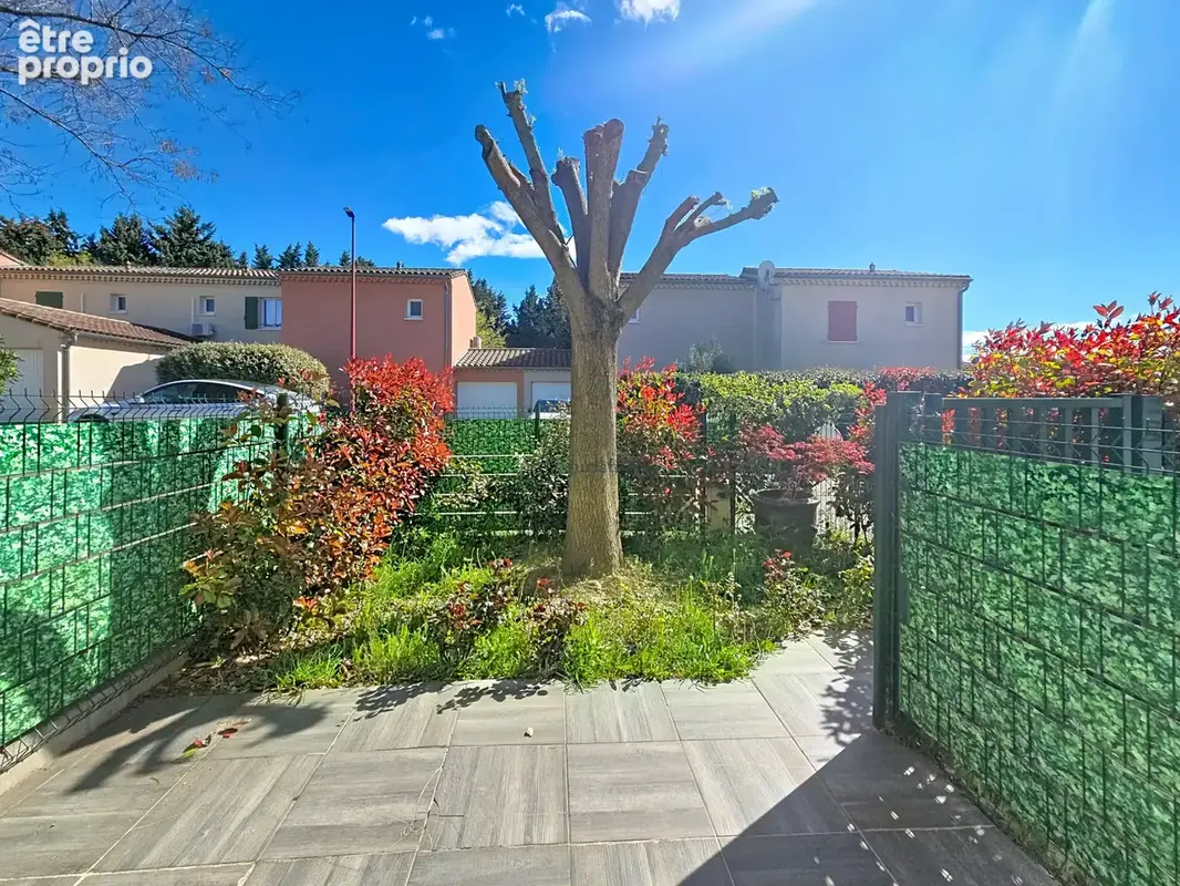 Charmante maison avec 3 chambres, jardin arboré et climatisation. - photo 10