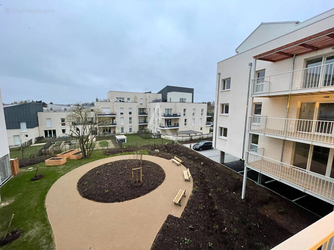 Appartement à SAINT-JEAN-DE-BRAYE