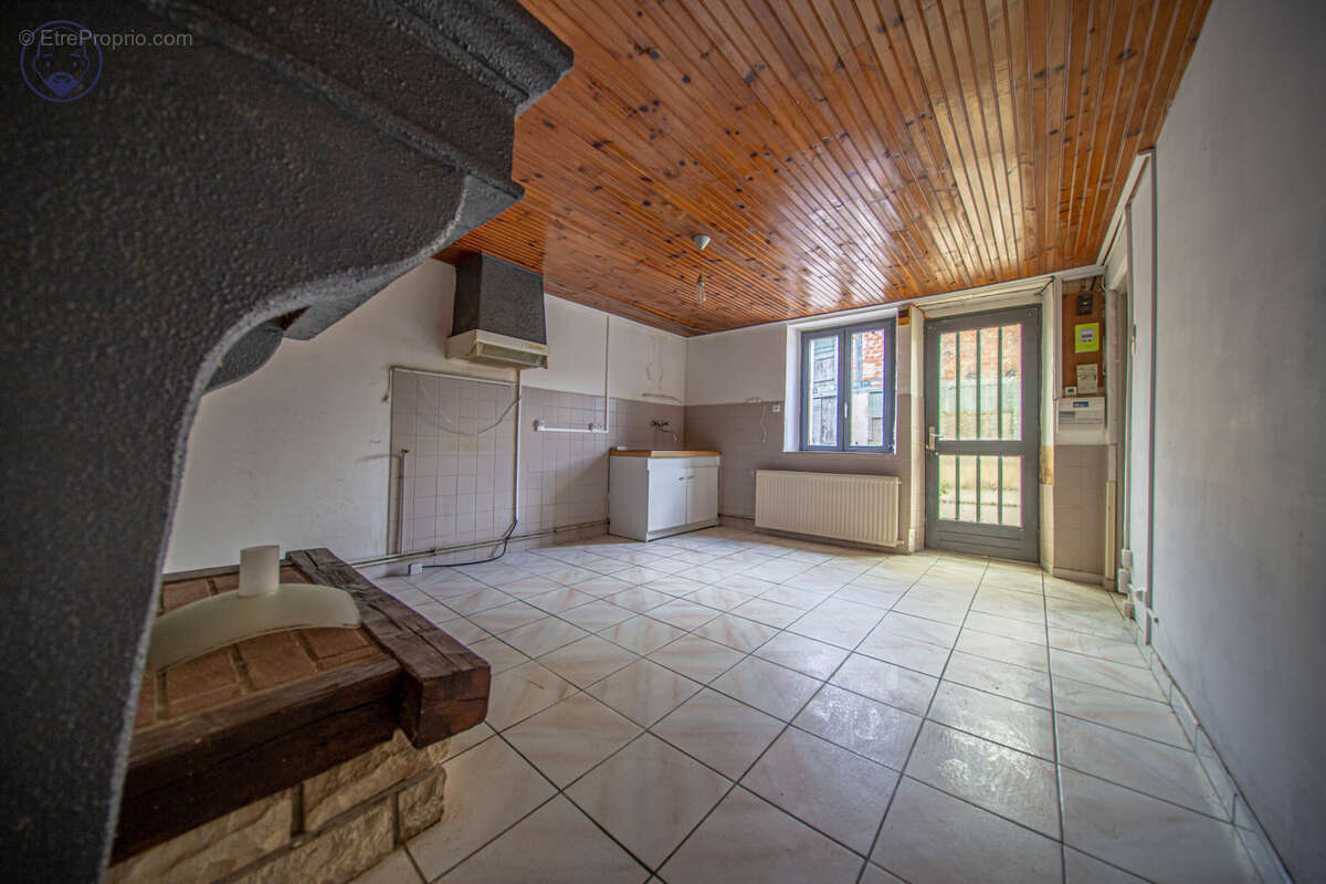 Maison de village a conforter proche ligny en barrois - photo 5