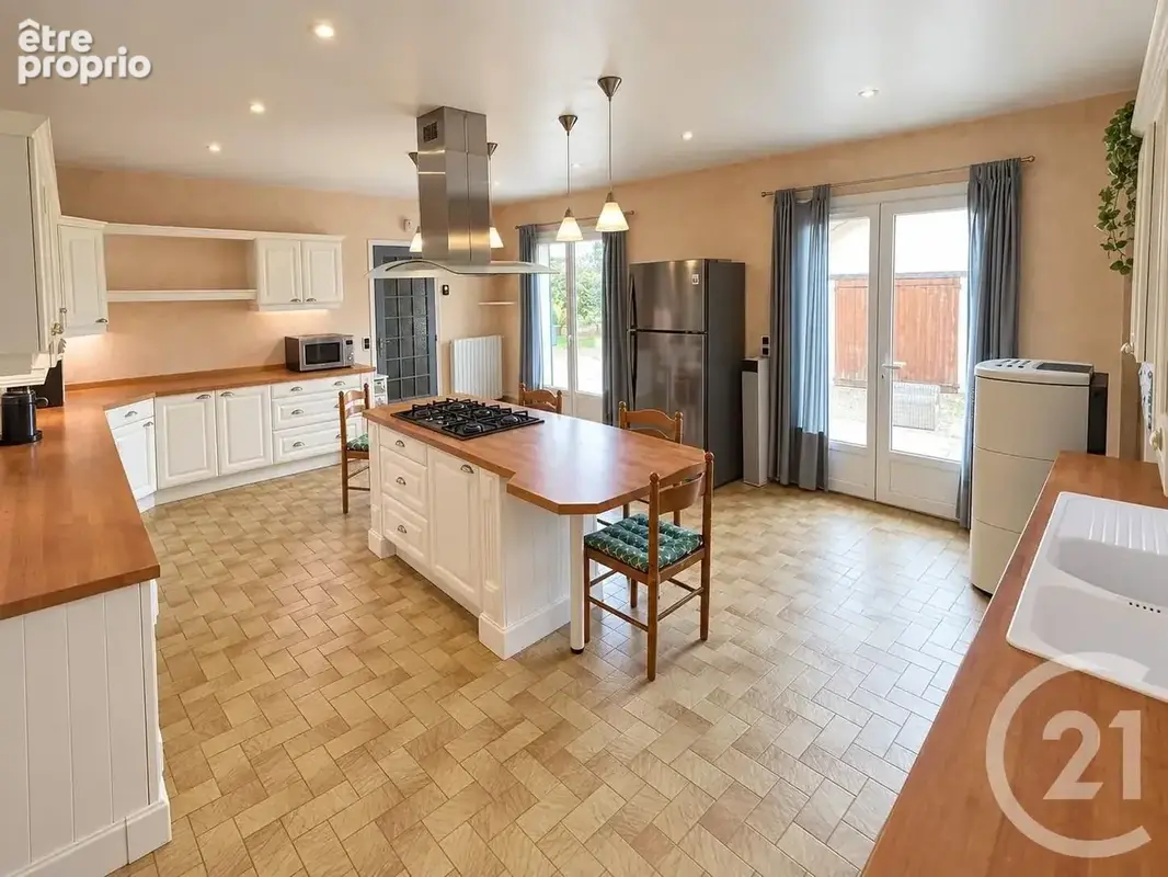 Maison 7 pièces 226 m² à vendre à Hennezis (27700) - photo 6