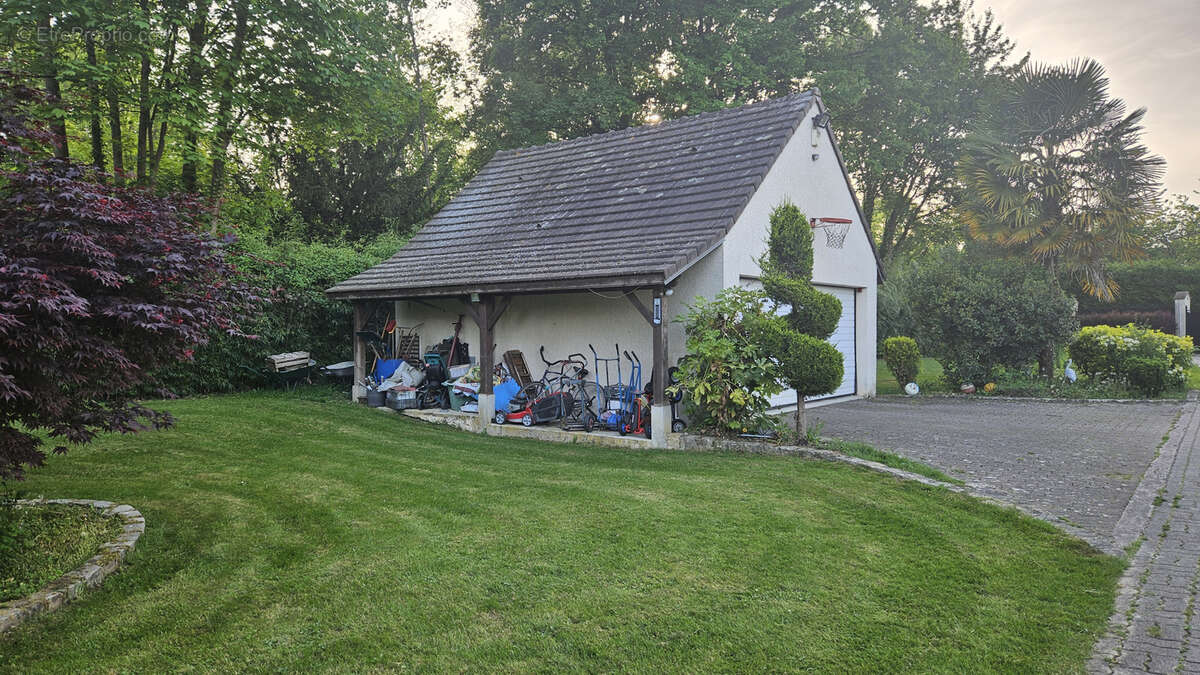 Terrain à COUTEVROULT