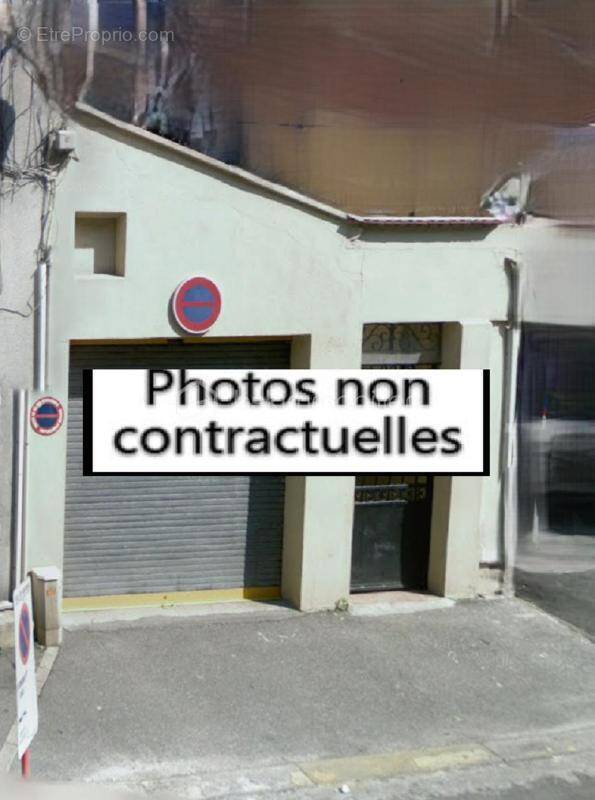 Parking à MONTREUIL
