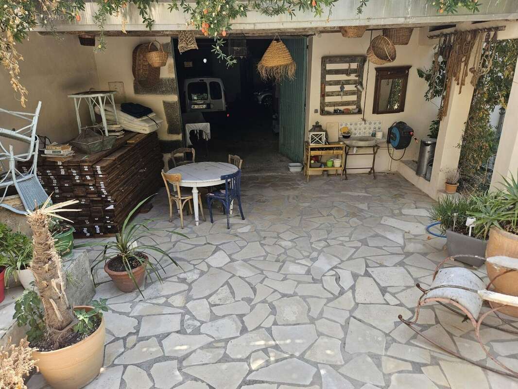 Maison de caractère, grand garage, terrasses et piscine - photo 29