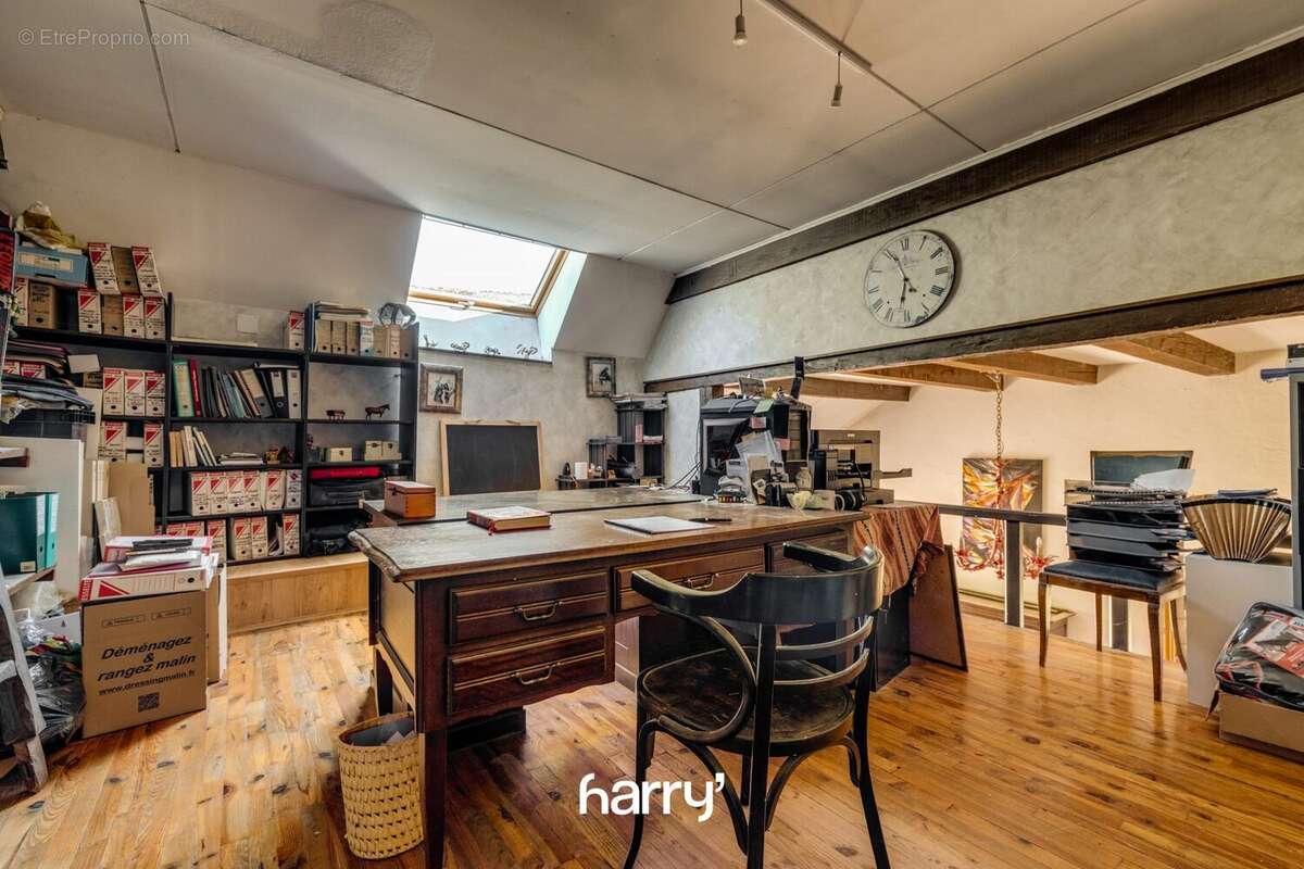 Maison 355 m² à Palise  - photo 6