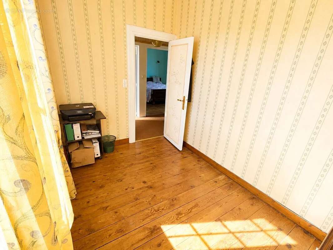  À Vendre – Maison énorme potentiel - photo 11