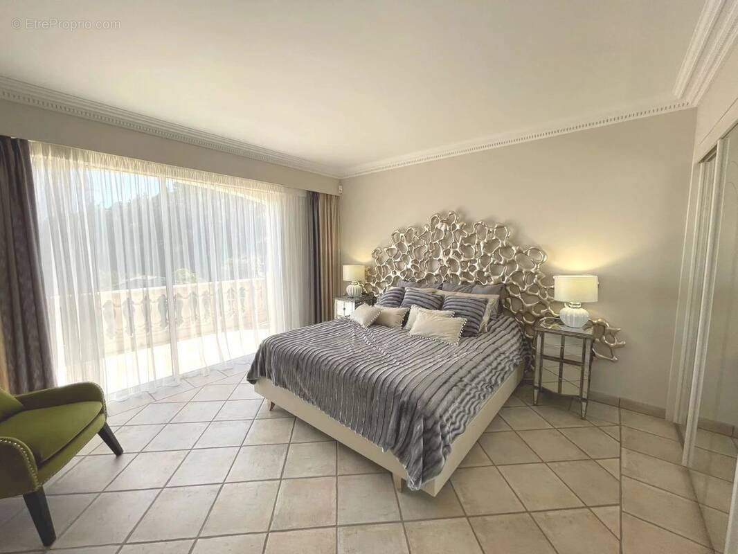 Maison à THEOULE-SUR-MER