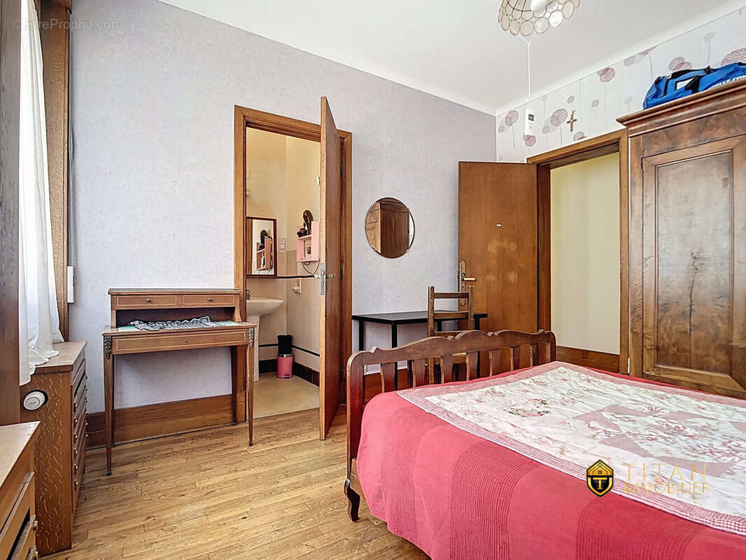  Grande maison de caractère à Dunkerque (59140) - Titan Immobilier   - Maison à DUNKERQUE