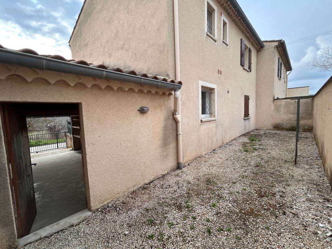 Maison à VAISON-LA-ROMAINE